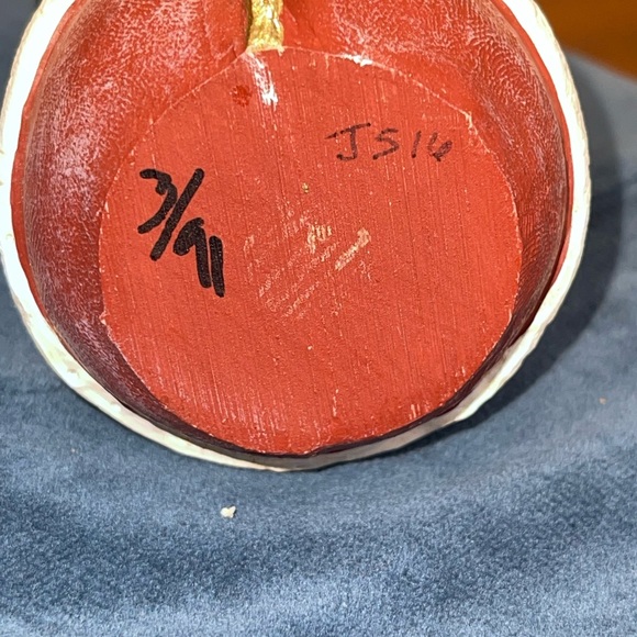 Santa Statue Figurine Patriotic Father Christmas Holds Cane. - Picture 3 of 5